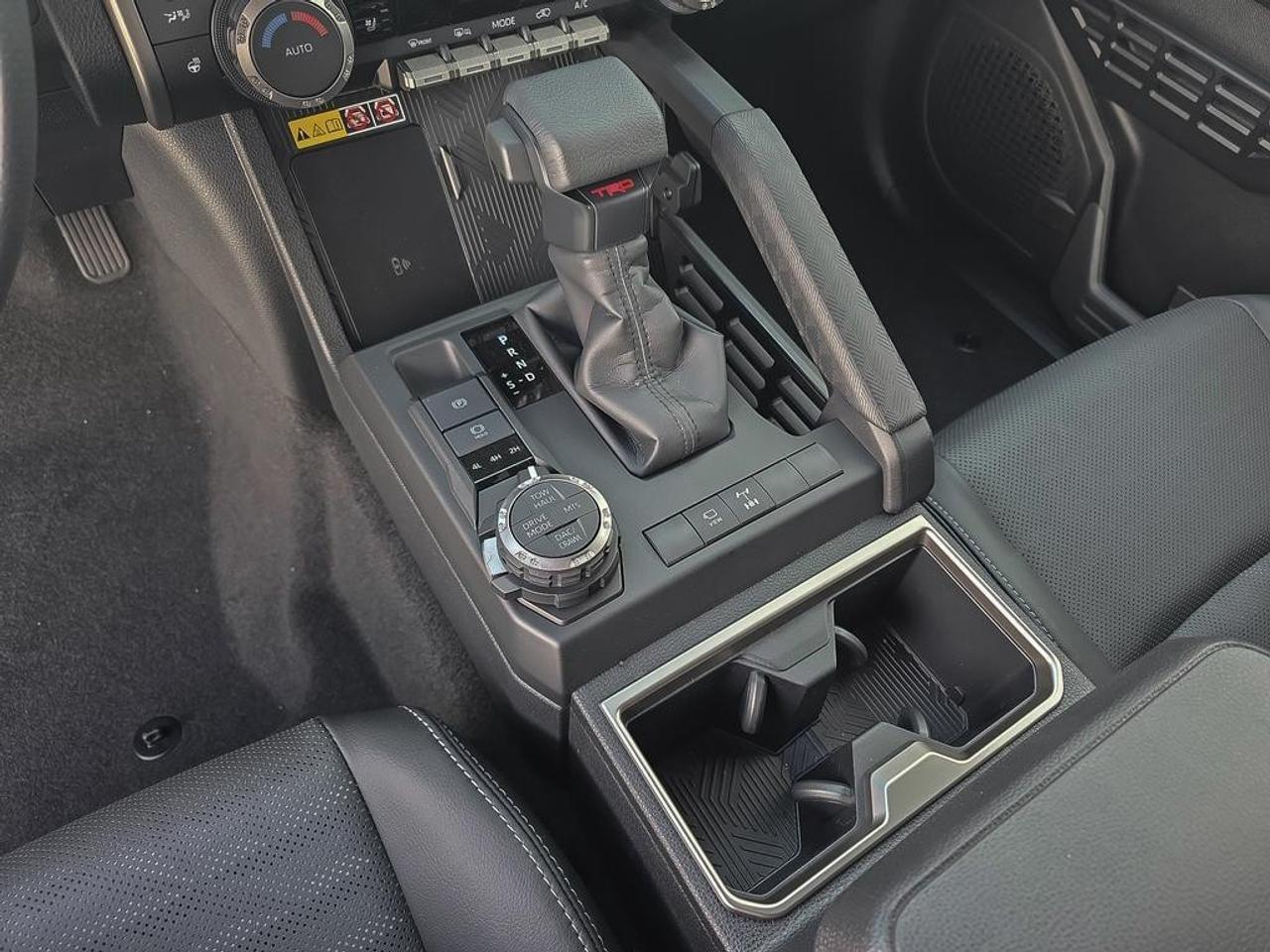 2026 Toyota 4Runner Hybrid 4WD Photo