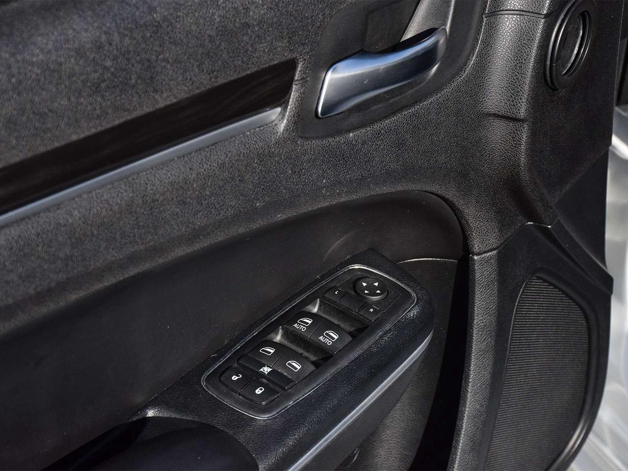 2015 Chrysler 300 Limited ~Heated Leather ~Camera ~Panoramic Roof Photo