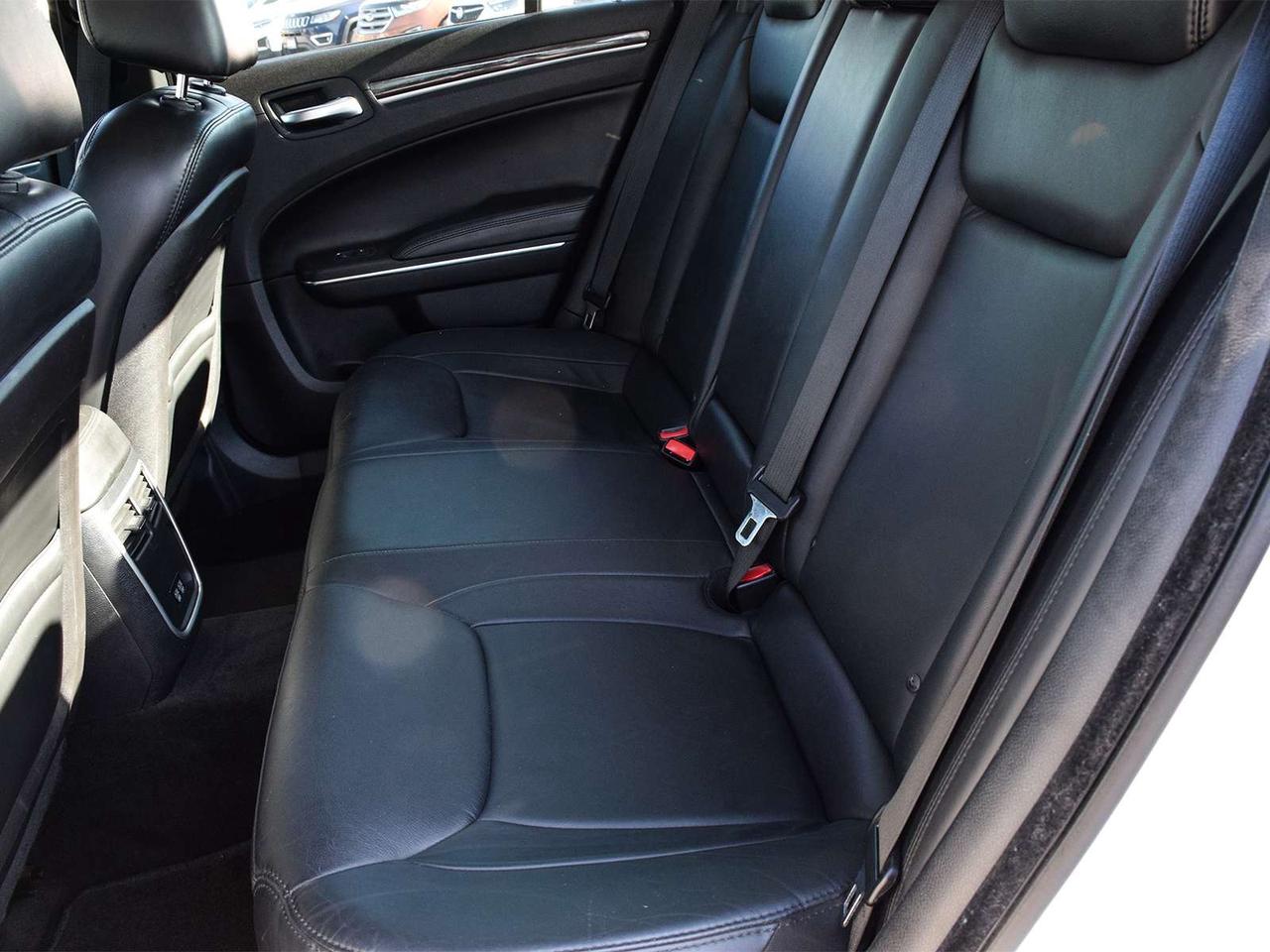 2015 Chrysler 300 Limited ~Heated Leather ~Camera ~Panoramic Roof Photo