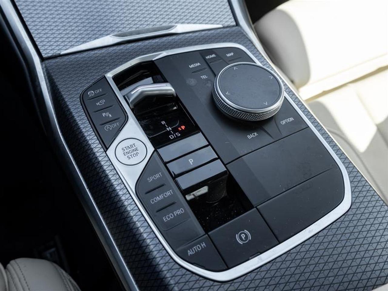2024 BMW 230 i xDrive 2dr All-Wheel Drive Coupe Photo