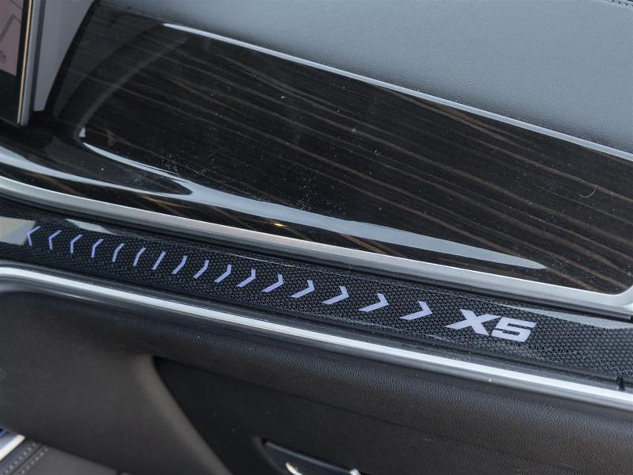 2024 BMW X5 xDrive40i 4dr All-Wheel Drive Sports Activity Vehicle Photo