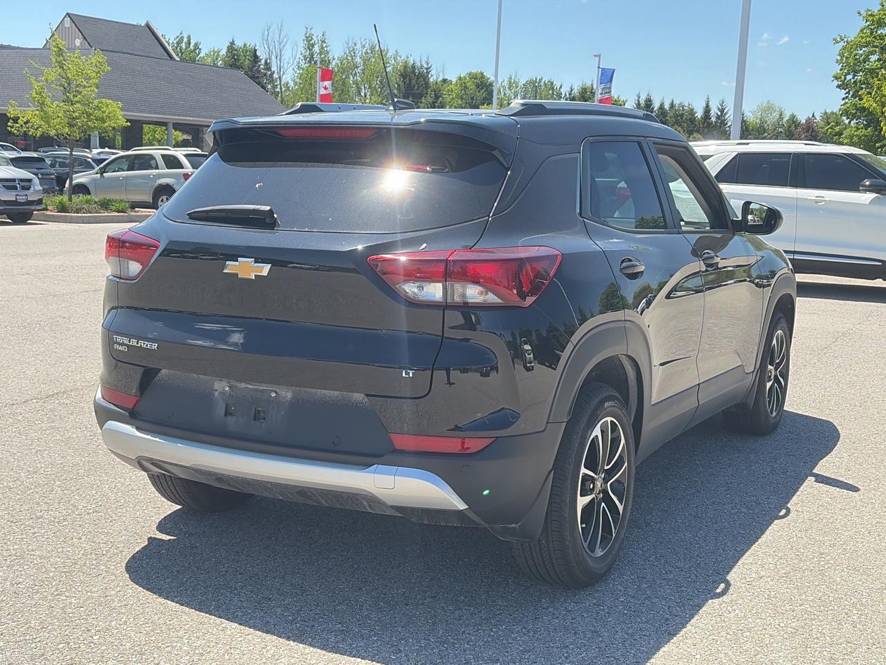 2024 Chevrolet TrailBlazer LT AWD   Heated Seats & Steering Wheel   Blindspot Photo