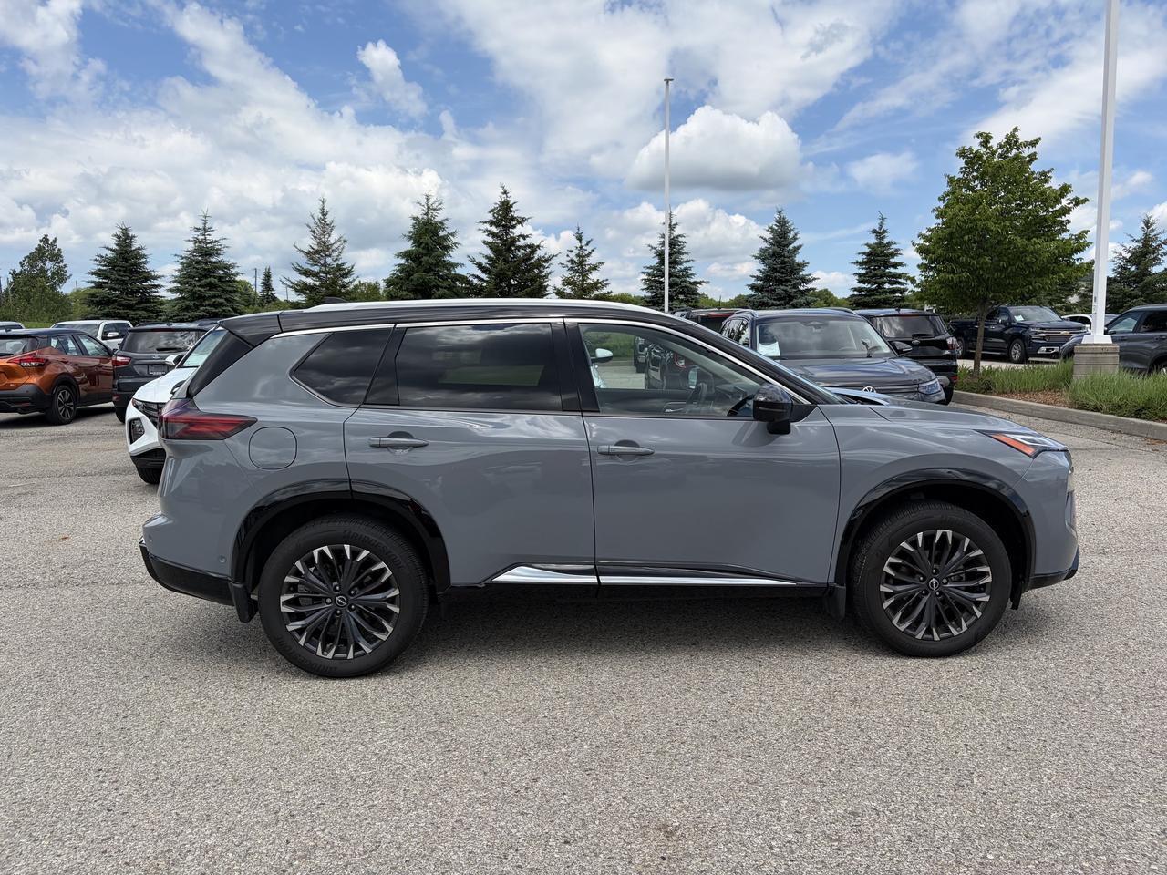 2024 Nissan Rogue Platinum AWD   Nav.   Pano Roof   Leather   HUD Photo