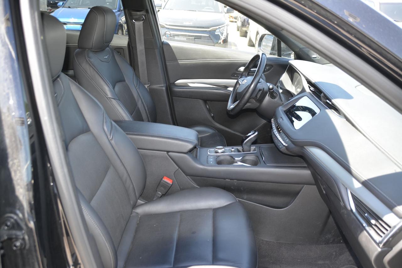 2023 Cadillac XT4 Premium Luxury Photo