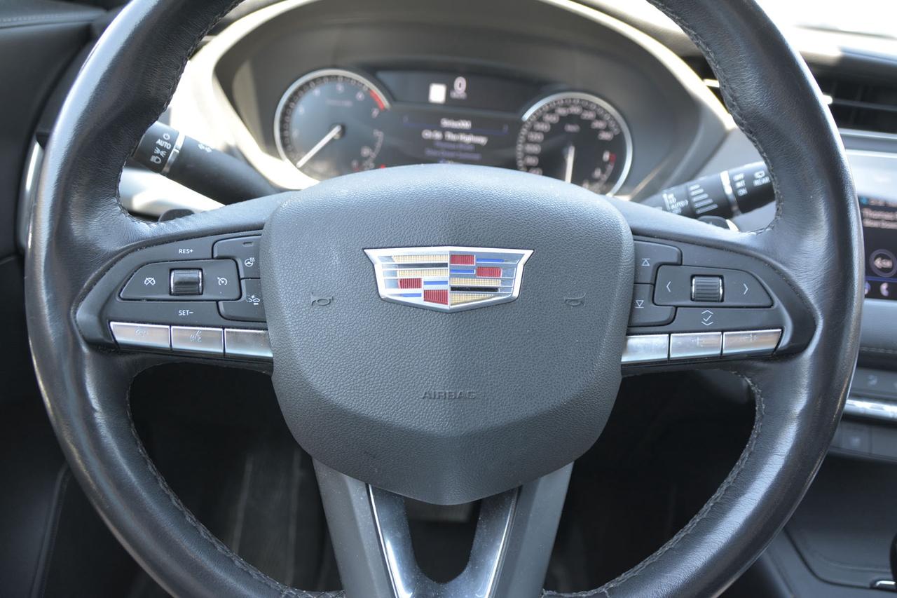 2023 Cadillac XT4 Premium Luxury Photo