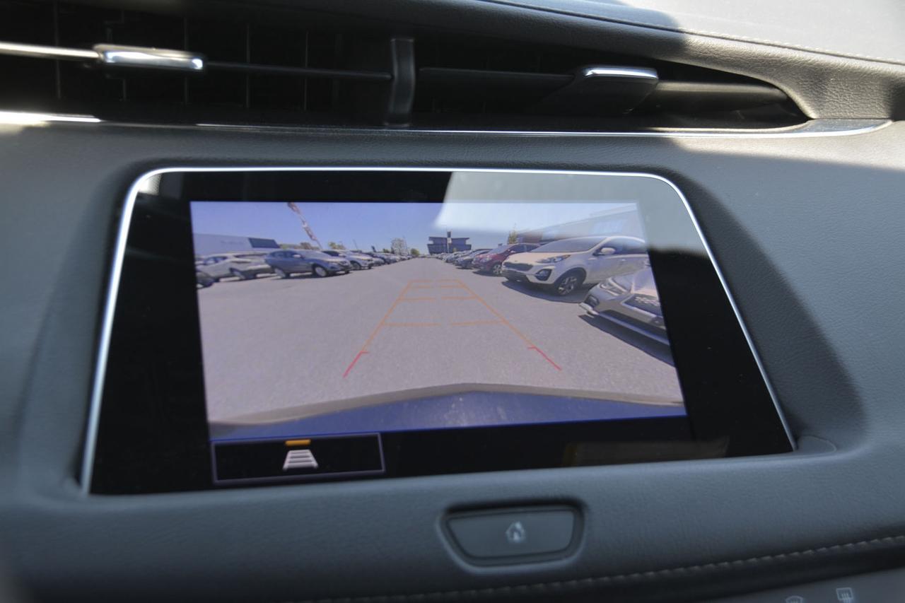 2023 Cadillac XT4 Premium Luxury Photo