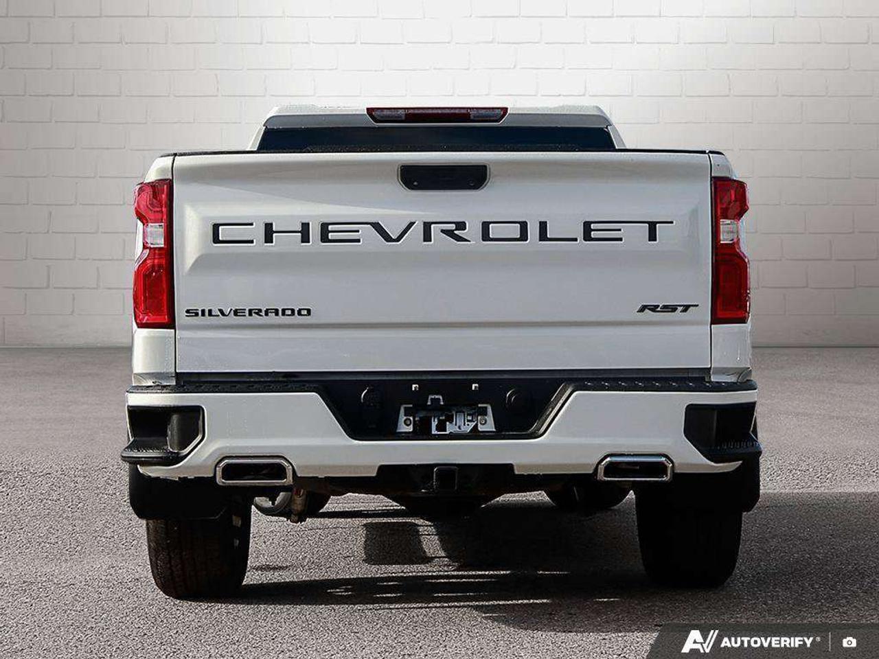 2023 Chevrolet Silverado 1500 RST, 3.0L DURAMAX, 4X4, ALLOYS, CLOTH, 1-OWNER, CERTIFIED PREOWNED! Photo