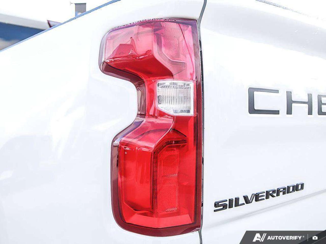 2023 Chevrolet Silverado 1500 RST, 3.0L DURAMAX, 4X4, ALLOYS, CLOTH, 1-OWNER, CERTIFIED PREOWNED! Photo
