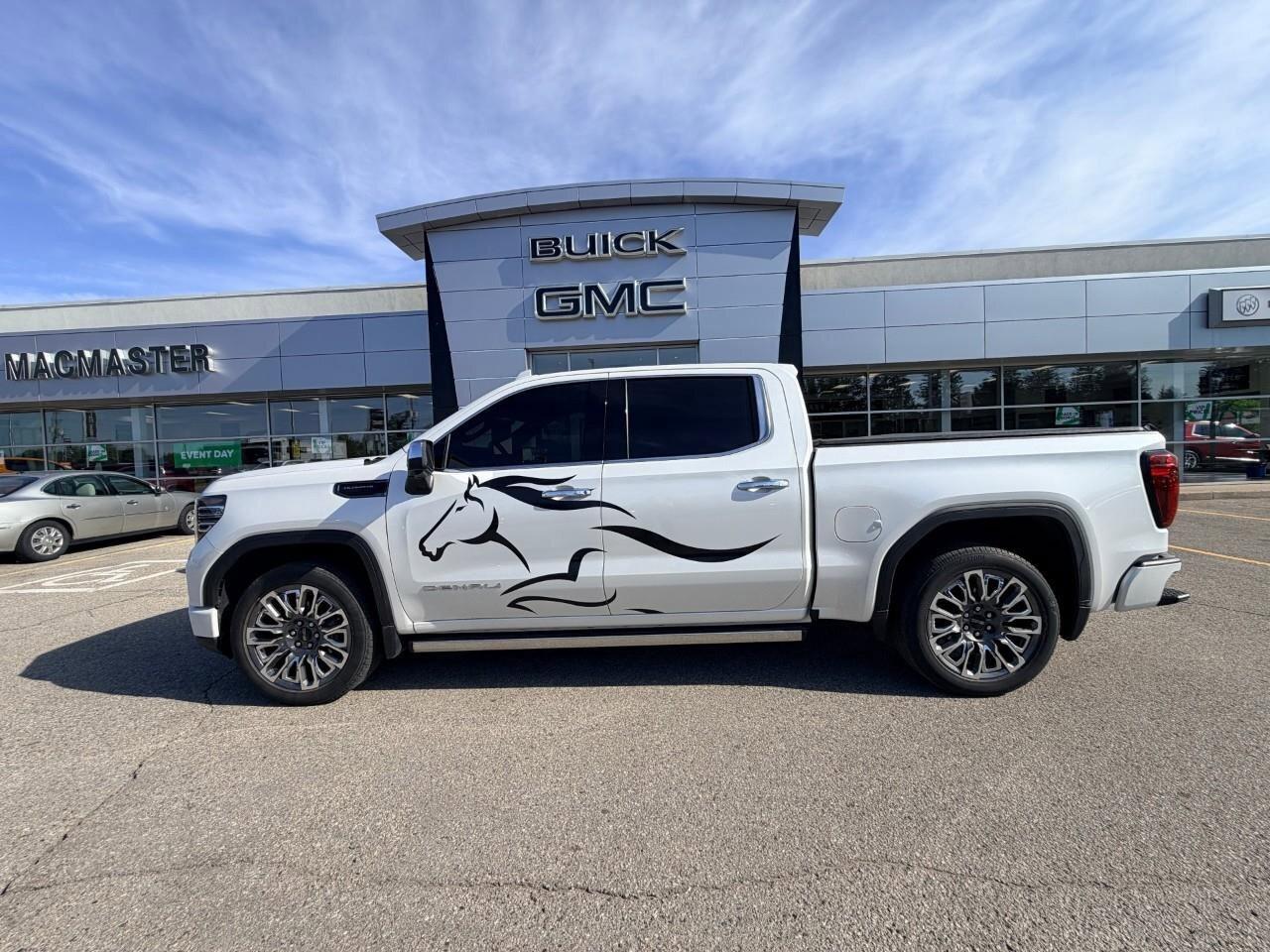 2024 GMC Sierra 1500 Denali UltimateDENALI ULTIMATE, 3.0L DURAMAX, 4X4, Photo