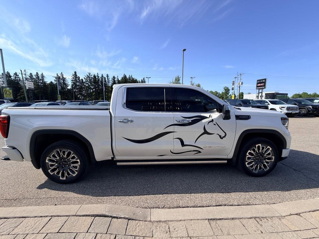 2024 GMC Sierra 1500 Denali UltimateDENALI ULTIMATE, 3.0L DURAMAX, 4X4, Photo