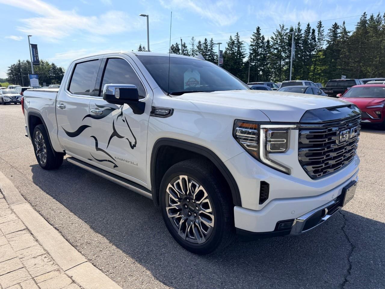 2024 GMC Sierra 1500 Denali UltimateDENALI ULTIMATE, 3.0L DURAMAX, 4X4, Photo