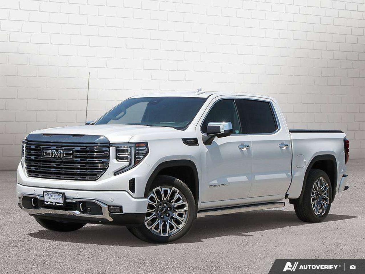 2024 GMC Sierra 1500 DENALI ULTIMATE, 3.0L DURAMAX, 4X4, ALLOYS, LEATHER, MACMASTER ORIGINAL, 1-OWNER, CERTIFIED PREOWNED! Photo
