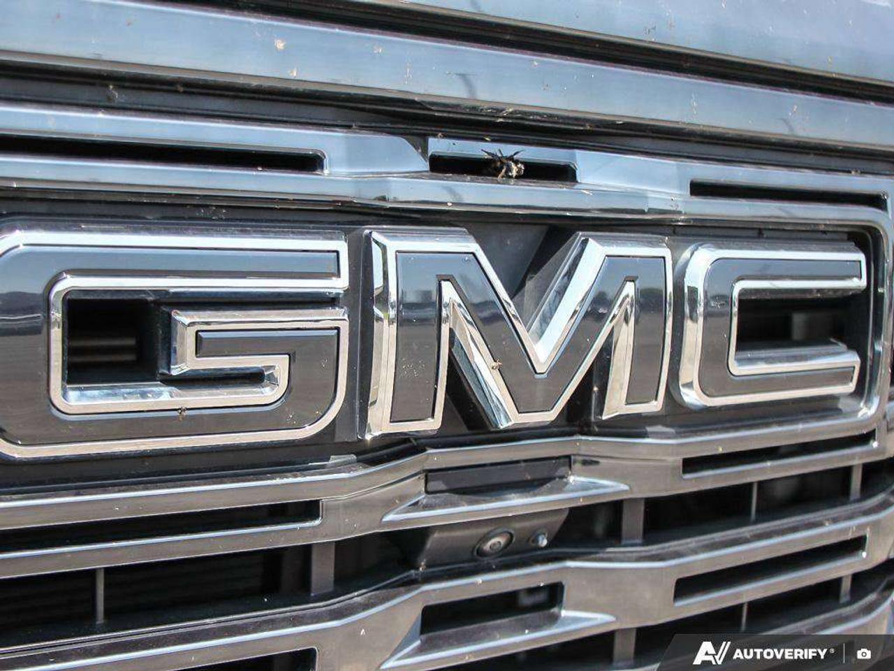 2024 GMC Sierra 1500 DENALI ULTIMATE, 3.0L DURAMAX, 4X4, ALLOYS, LEATHER, MACMASTER ORIGINAL, 1-OWNER, CERTIFIED PREOWNED! Photo