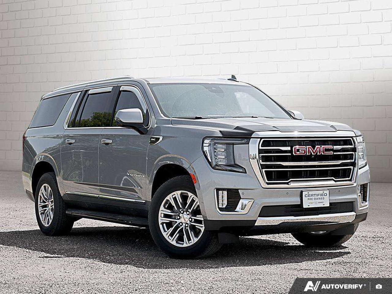 2023 GMC Yukon SLT, 5.3L V8, 4X4, LEATHER, ALLOYS, BOSE, 7-PASSENGER, MACMASTER ORIGINAL, 1-OWNER, CERTIFIED PREOWNED! Photo