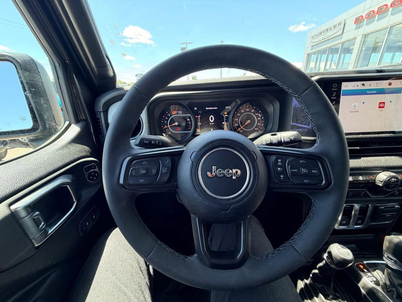 2025 Jeep Wrangler  Photo