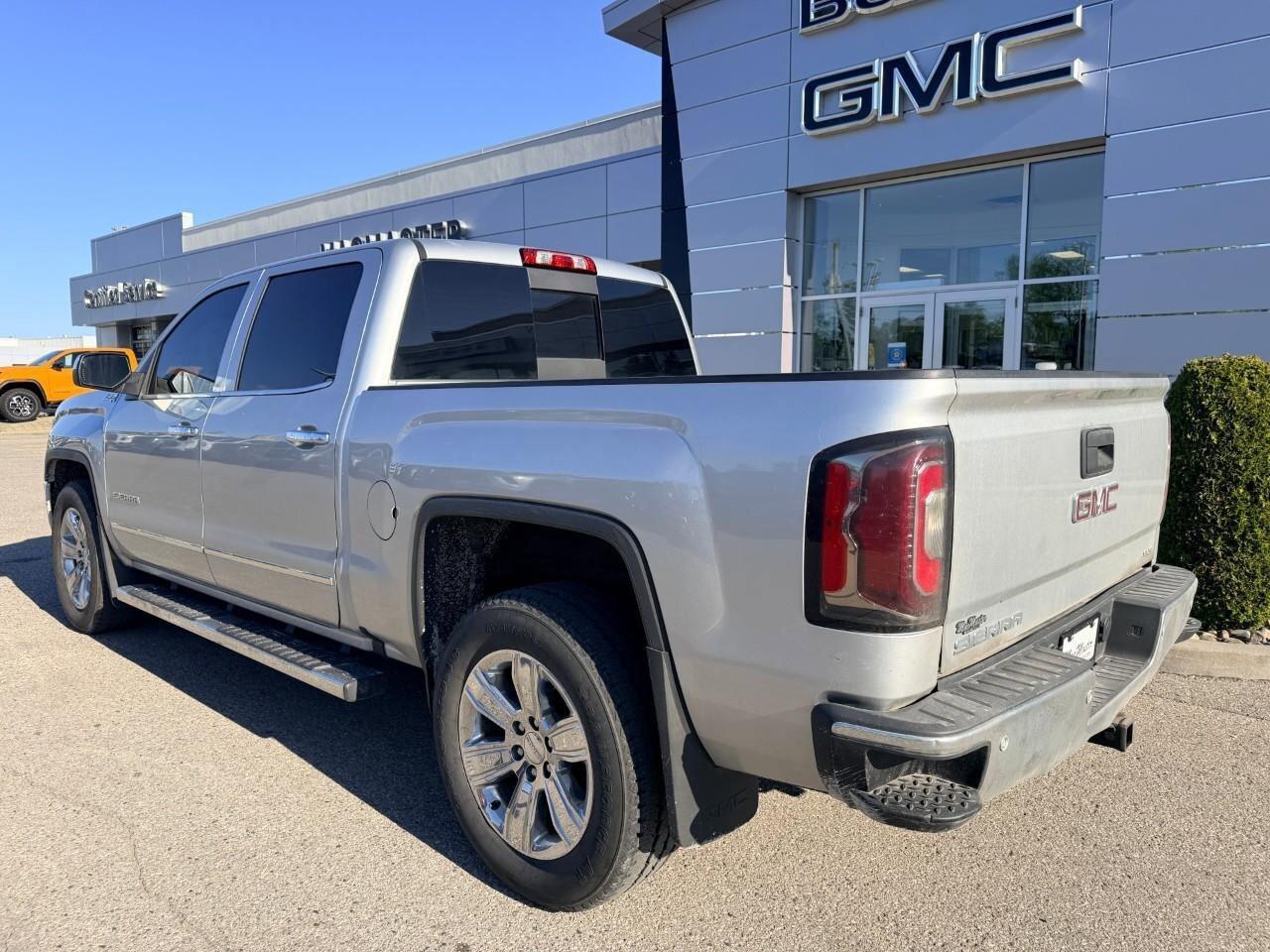 2018 GMC Sierra 1500 SLTSLT, 5.3L V8, 4X4, ALLOYS, LEATHER, CERTIFIED A Photo3