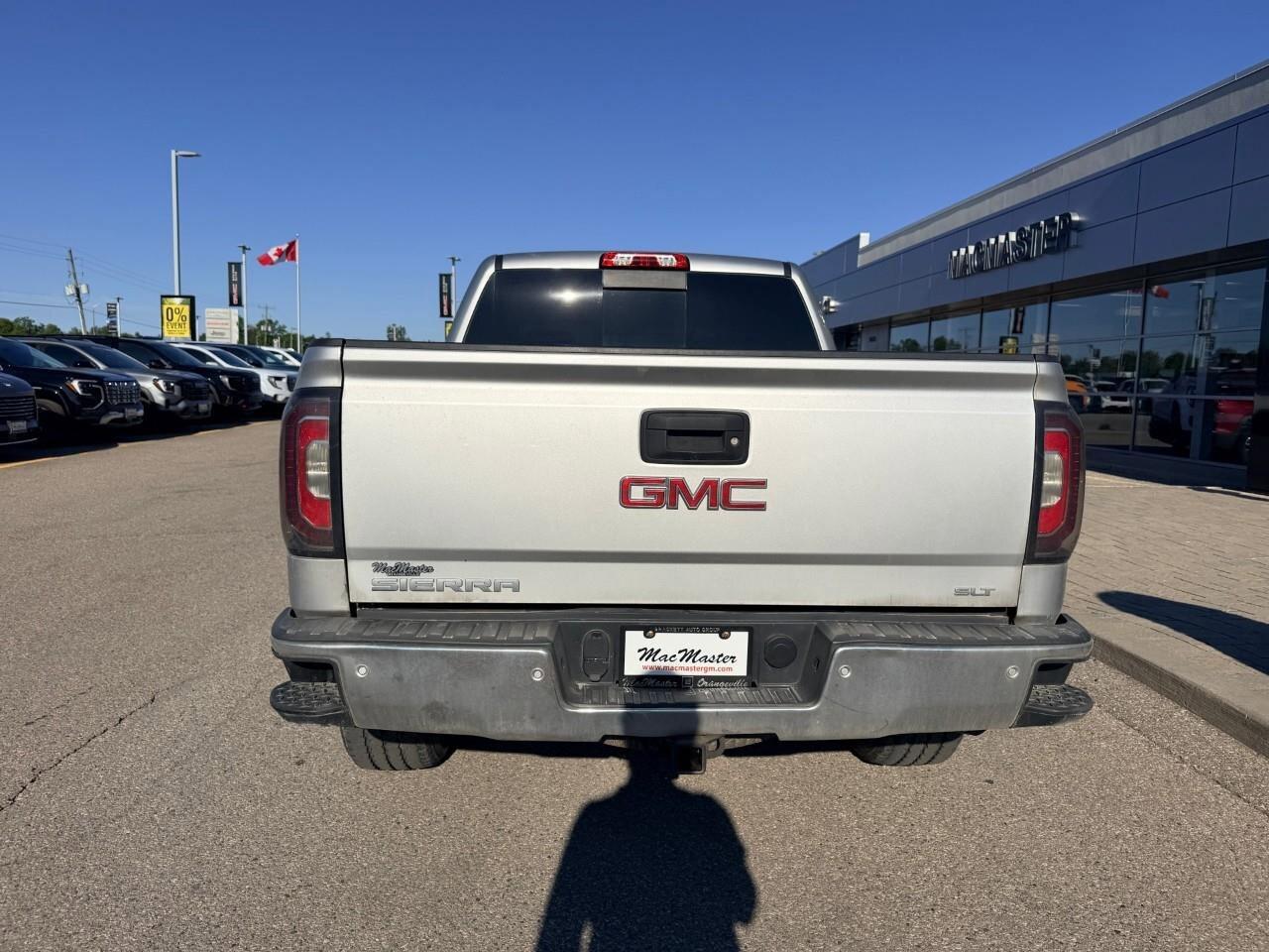 2018 GMC Sierra 1500 SLTSLT, 5.3L V8, 4X4, ALLOYS, LEATHER, CERTIFIED A Photo