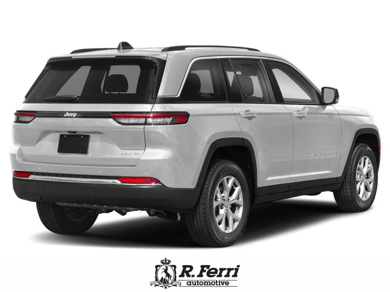 2022 Jeep Grand Cherokee Laredo 4dr 4x4 Photo