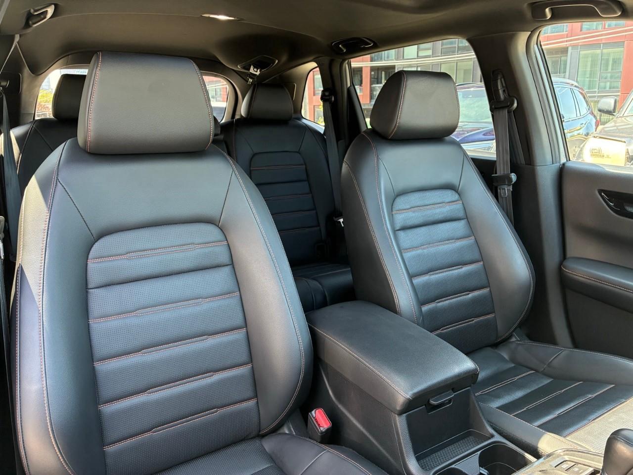 2023 Honda CR-V Hybrid Touring 4dr All-Wheel Drive Photo