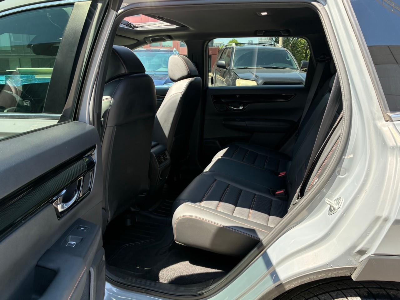 2023 Honda CR-V Hybrid Touring 4dr All-Wheel Drive Photo