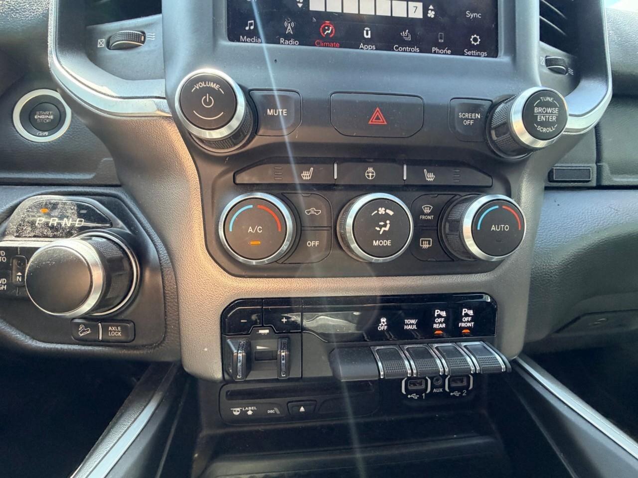 2019 RAM 1500 Big Horn 4x4 Crew Cab 5'7  Box Photo