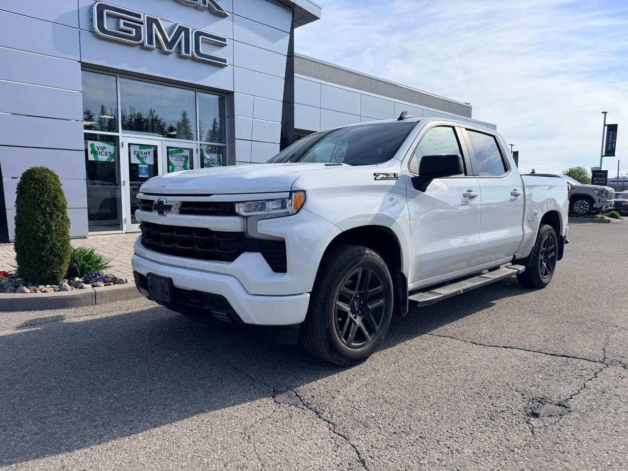 2023 Chevrolet Silverado 1500 4WD Crew Cab 147  RST Photo