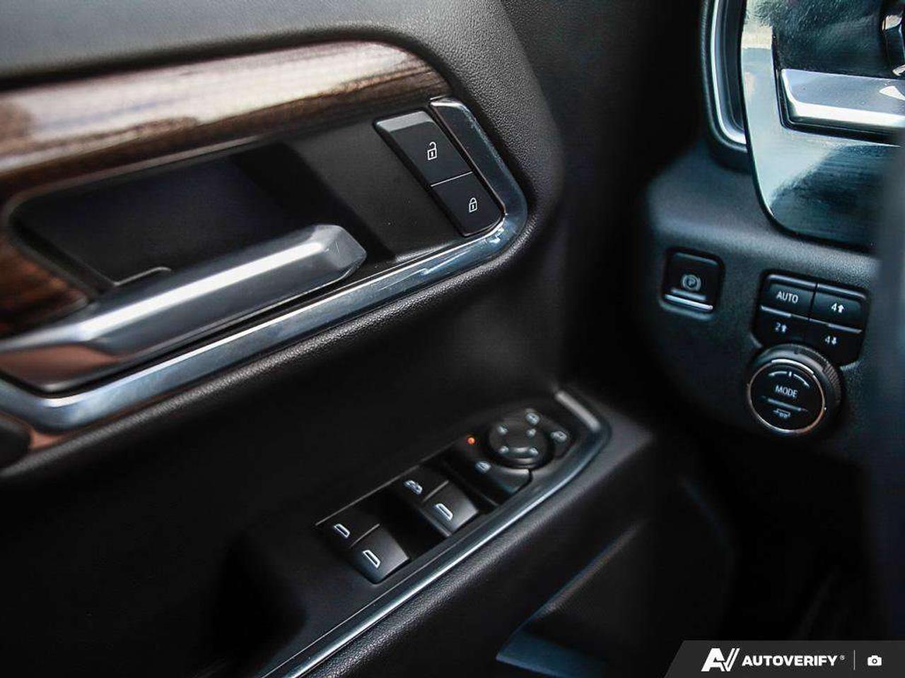 2023 Chevrolet Silverado 1500 RST, 3.0L DURAMAX, 4X4, ALLOYS, CLOTH, 1-OWNER, CERTIFIED PREOWNED! Photo