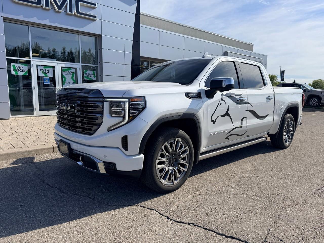 2024 GMC Sierra 1500 Denali UltimateDENALI ULTIMATE, 3.0L DURAMAX, 4X4, Photo