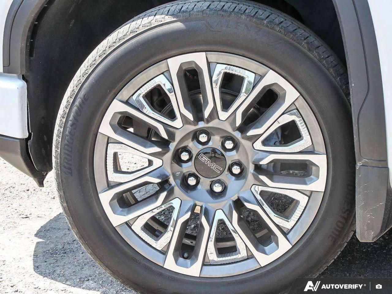 2024 GMC Sierra 1500 DENALI ULTIMATE, 3.0L DURAMAX, 4X4, ALLOYS, LEATHER, MACMASTER ORIGINAL, 1-OWNER, CERTIFIED PREOWNED! Photo
