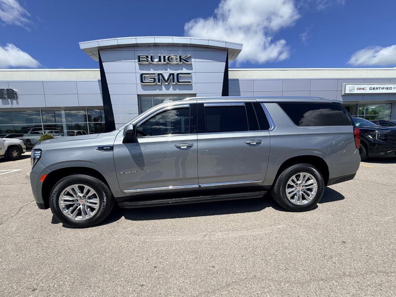 2023 GMC Yukon XL 4WD 4dr SLT Photo2