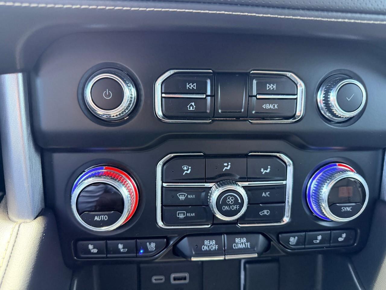 2023 GMC Yukon XL 4WD 4dr SLT Photo