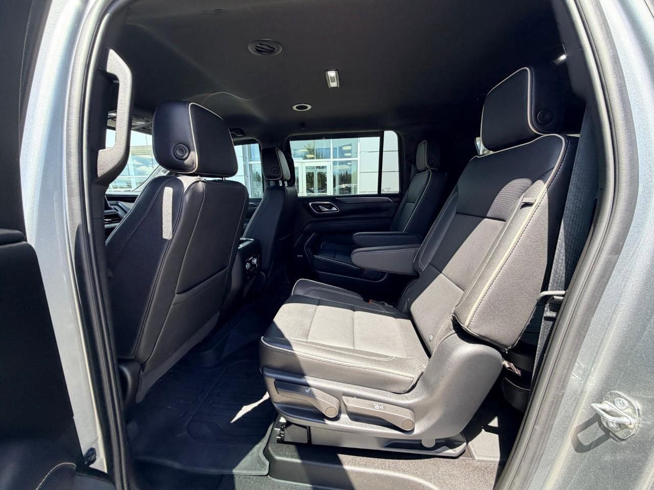 2023 GMC Yukon XL 4WD 4dr SLT Photo