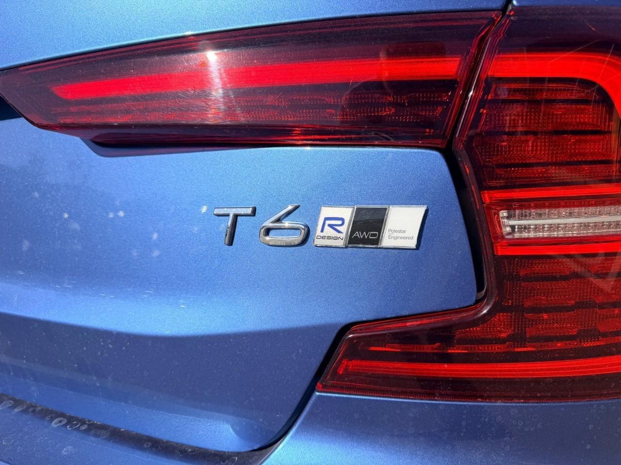 2020 Volvo S60 T6 AWD R-Design Photo