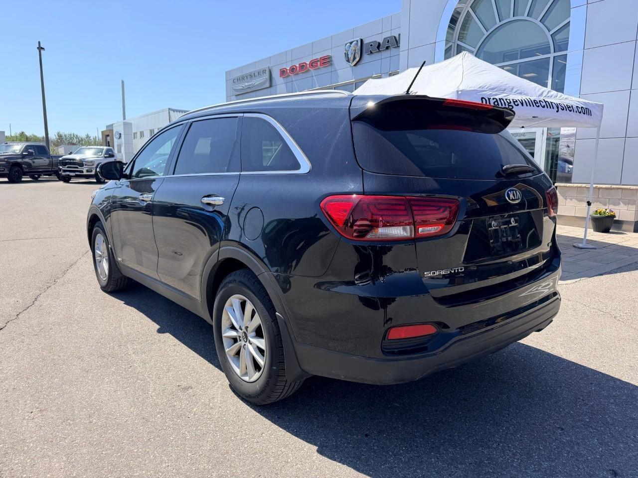 2019 Kia Sorento LX AWD Photo3