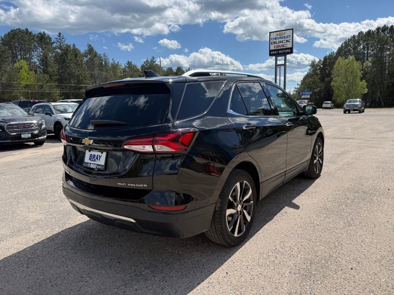 2023 Chevrolet Equinox Premier ALL WEATHER MATS. SUNROOF. LUGGAGE RACK SI Photo