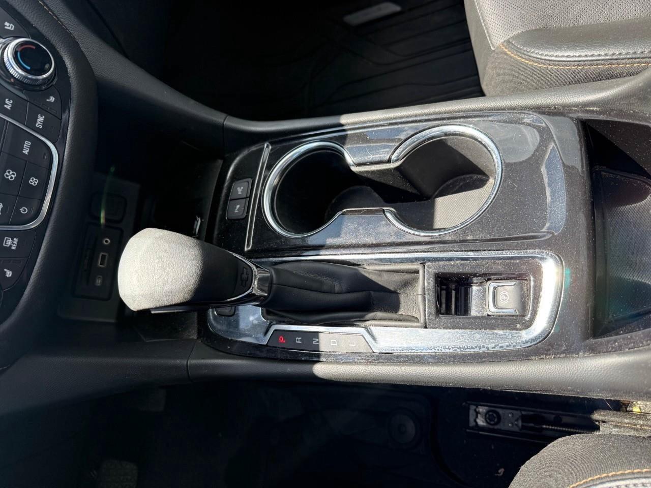 2023 Chevrolet Equinox Premier ALL WEATHER MATS. SUNROOF. LUGGAGE RACK SI Photo