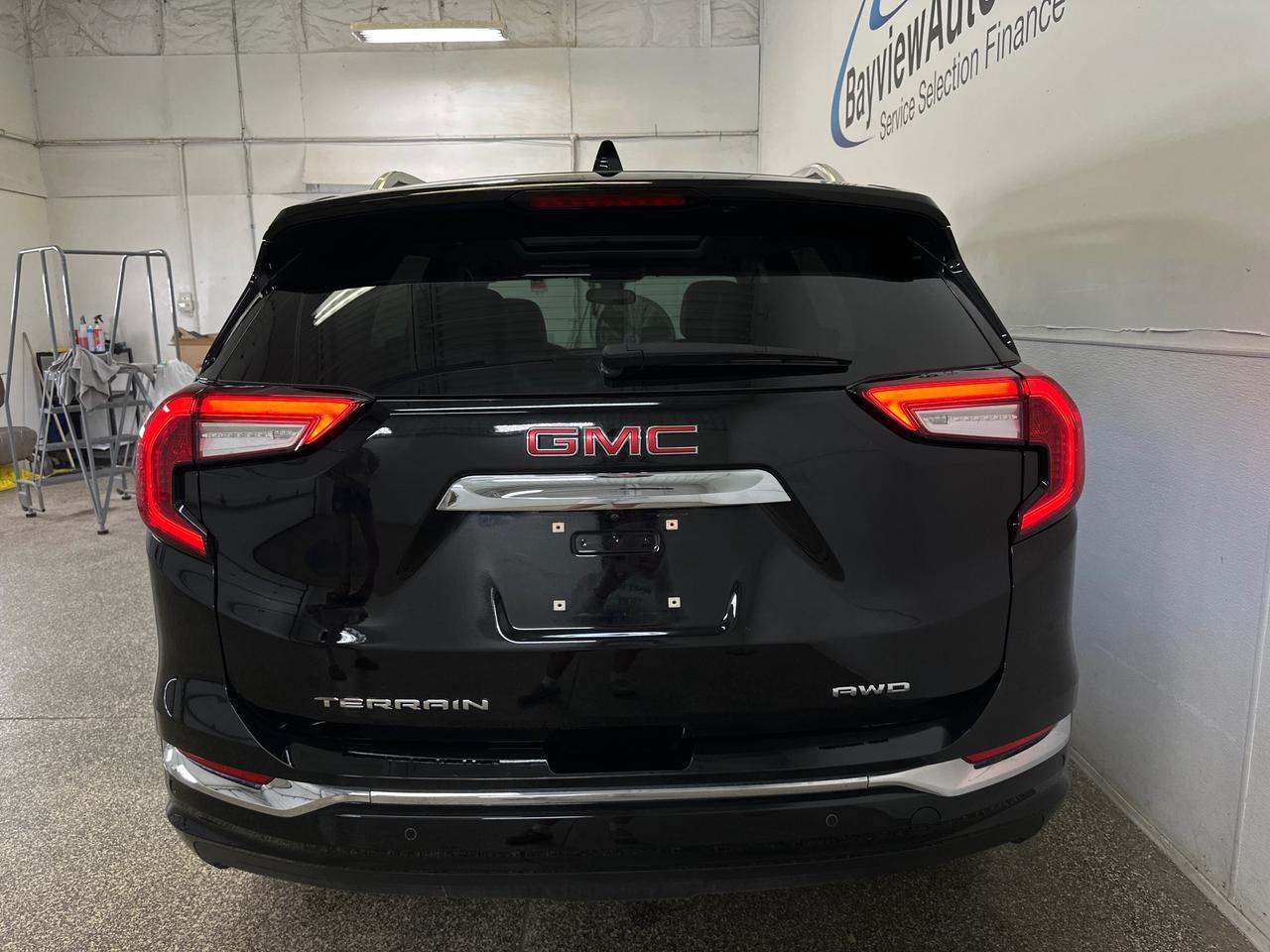 2024 GMC Terrain Denali Photo