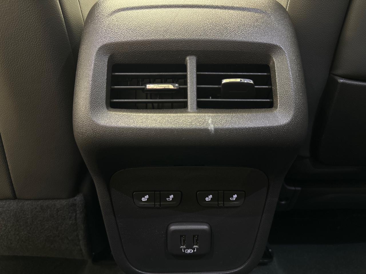 2024 GMC Terrain Denali Photo