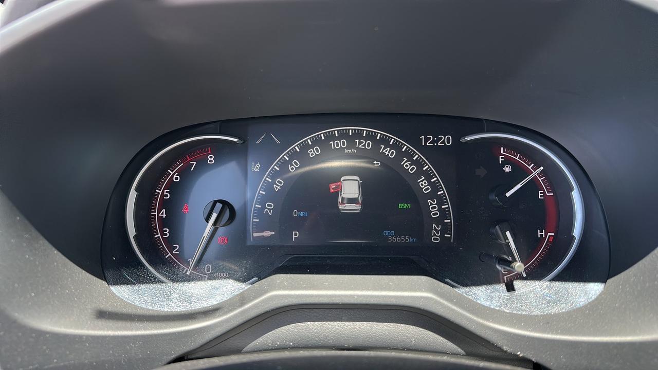 2025 Toyota RAV4 LE AWD Photo