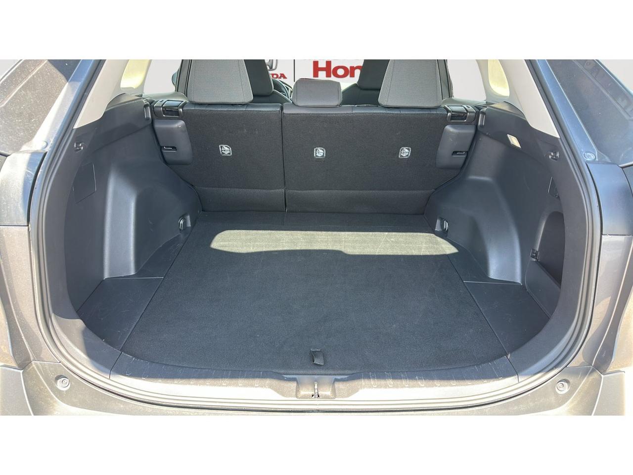 2025 Toyota RAV4 LE AWD Photo