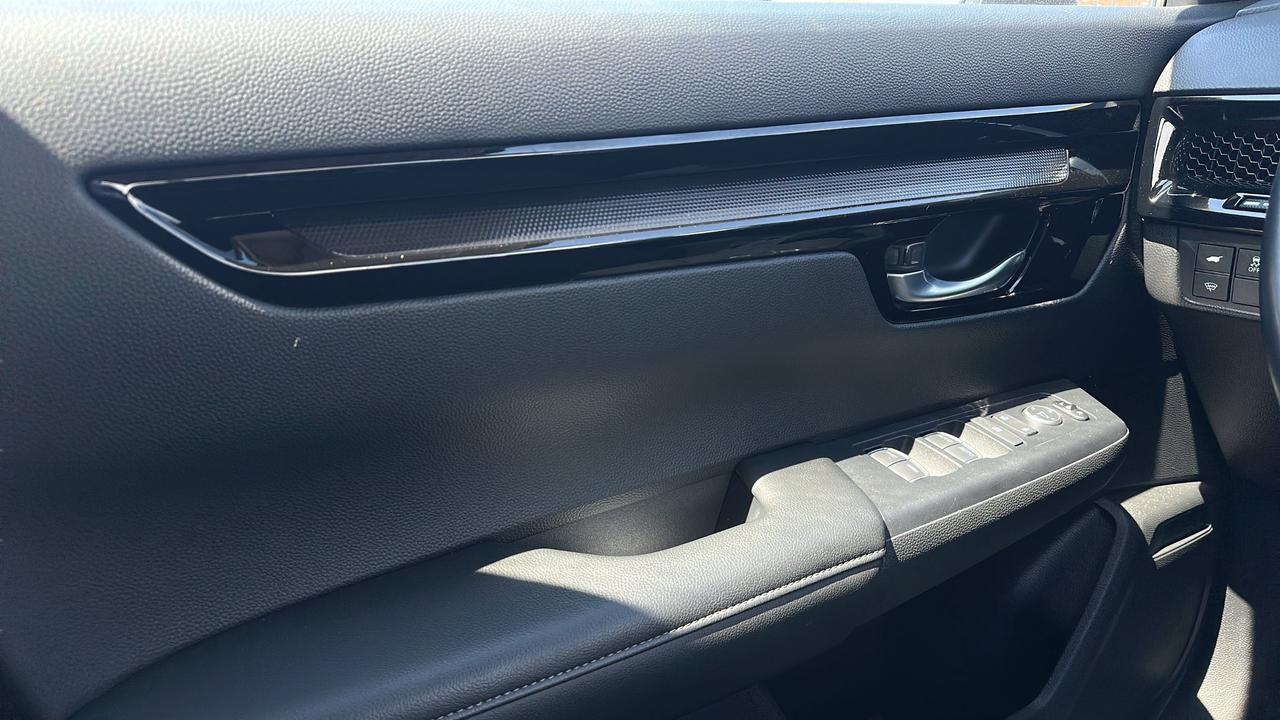 2025 Honda CR-V Sport AWD Photo