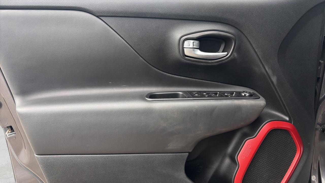 2019 Jeep Renegade Trailhawk 4x4 Photo