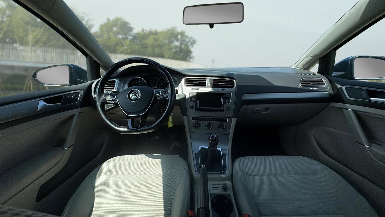 2015 Volkswagen Golf 3DR HB MAN 1.8 TSI TRENDLINE Photo