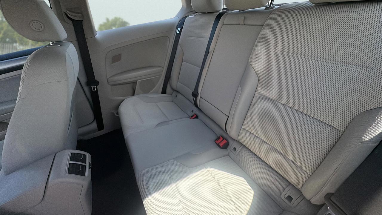 2015 Volkswagen Golf 3DR HB MAN 1.8 TSI TRENDLINE Photo