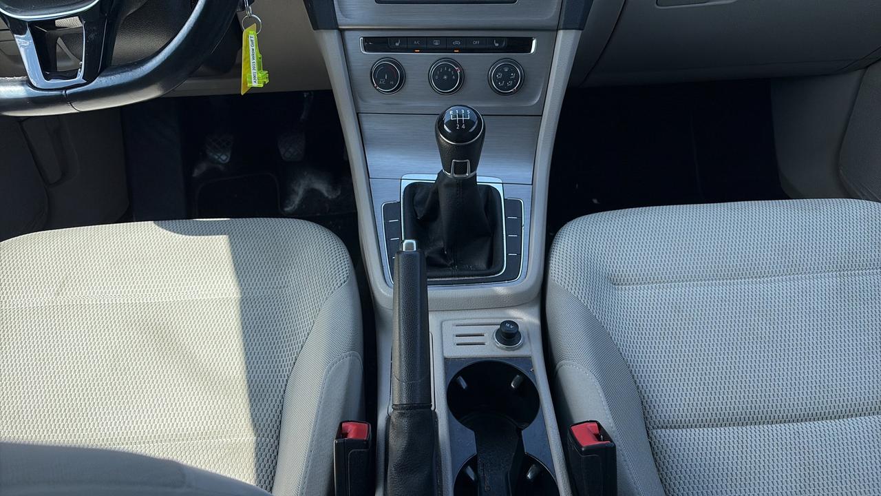 2015 Volkswagen Golf 3DR HB MAN 1.8 TSI TRENDLINE Photo