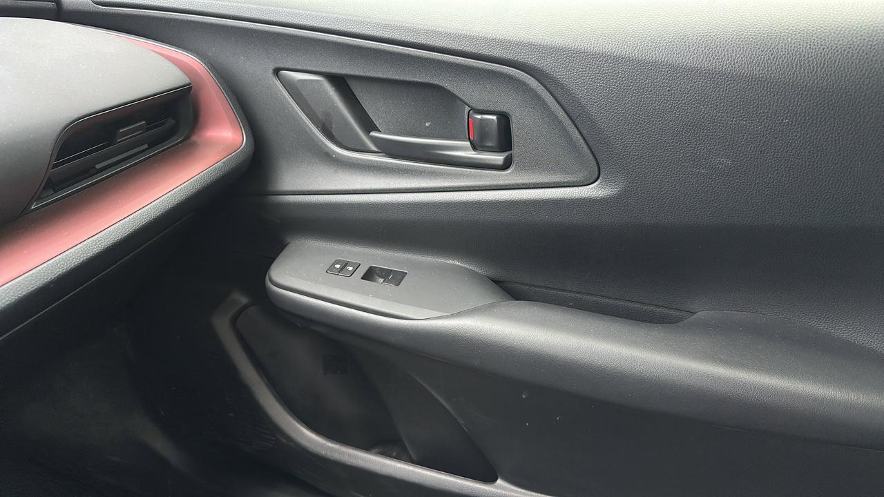 2024 Toyota Prius Prime SE Photo