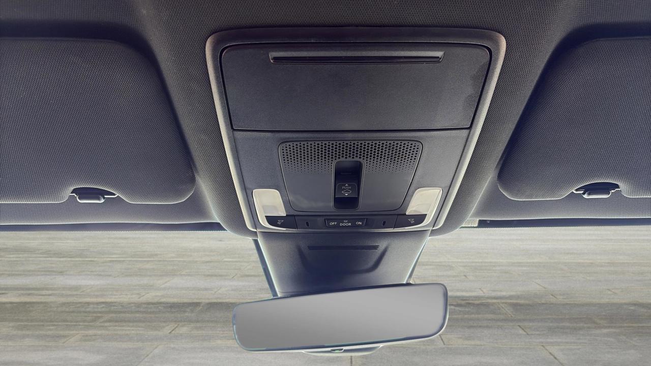 2024 Honda CR-V Hybrid Touring AWD Photo