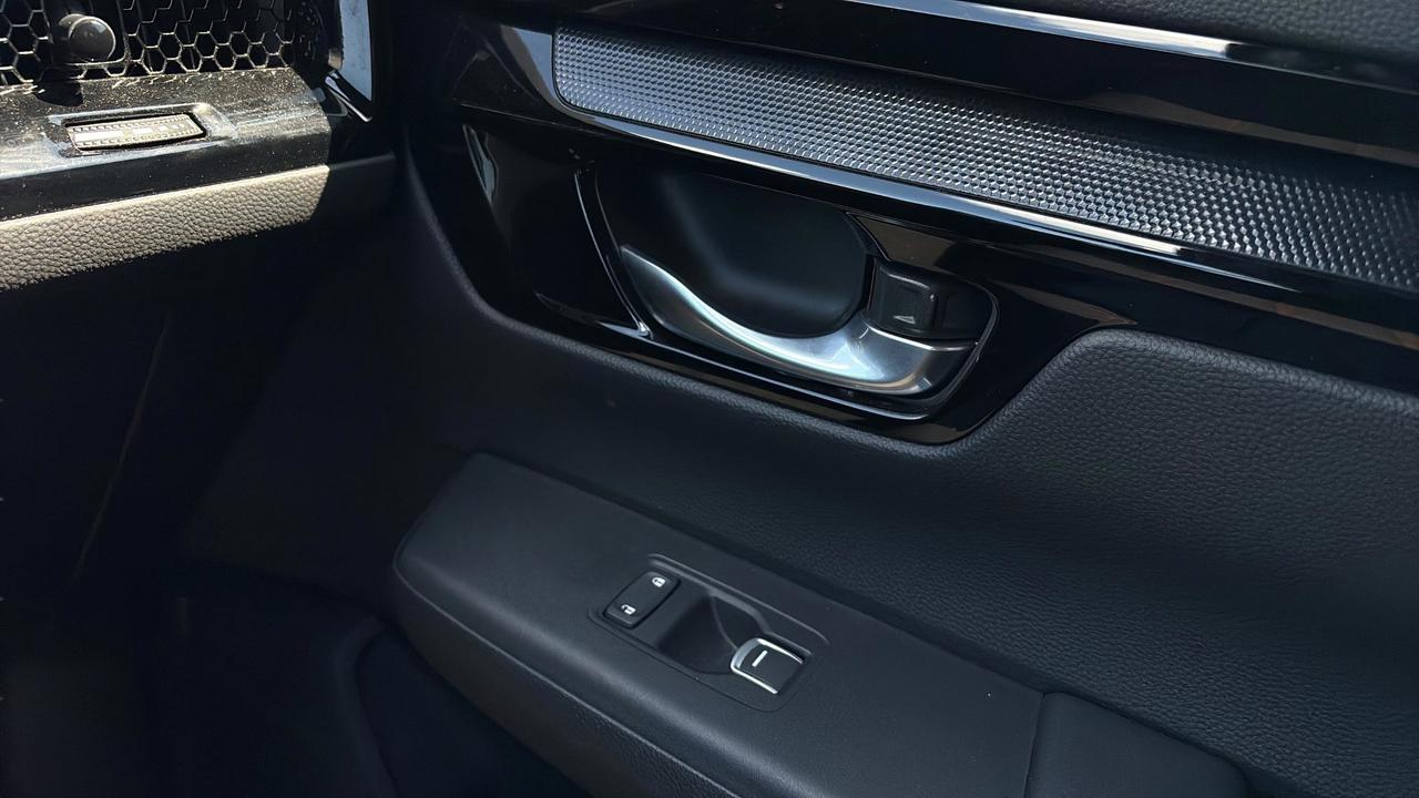 2024 Honda CR-V Hybrid Touring AWD Photo
