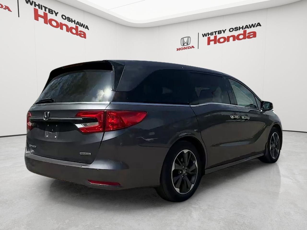 2023 Honda Odyssey Touring Auto Photo