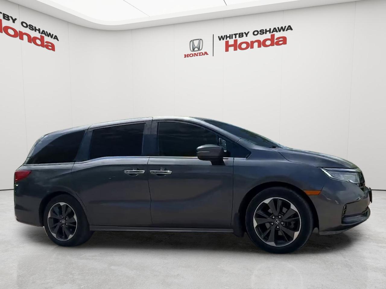 2023 Honda Odyssey Touring Auto Photo